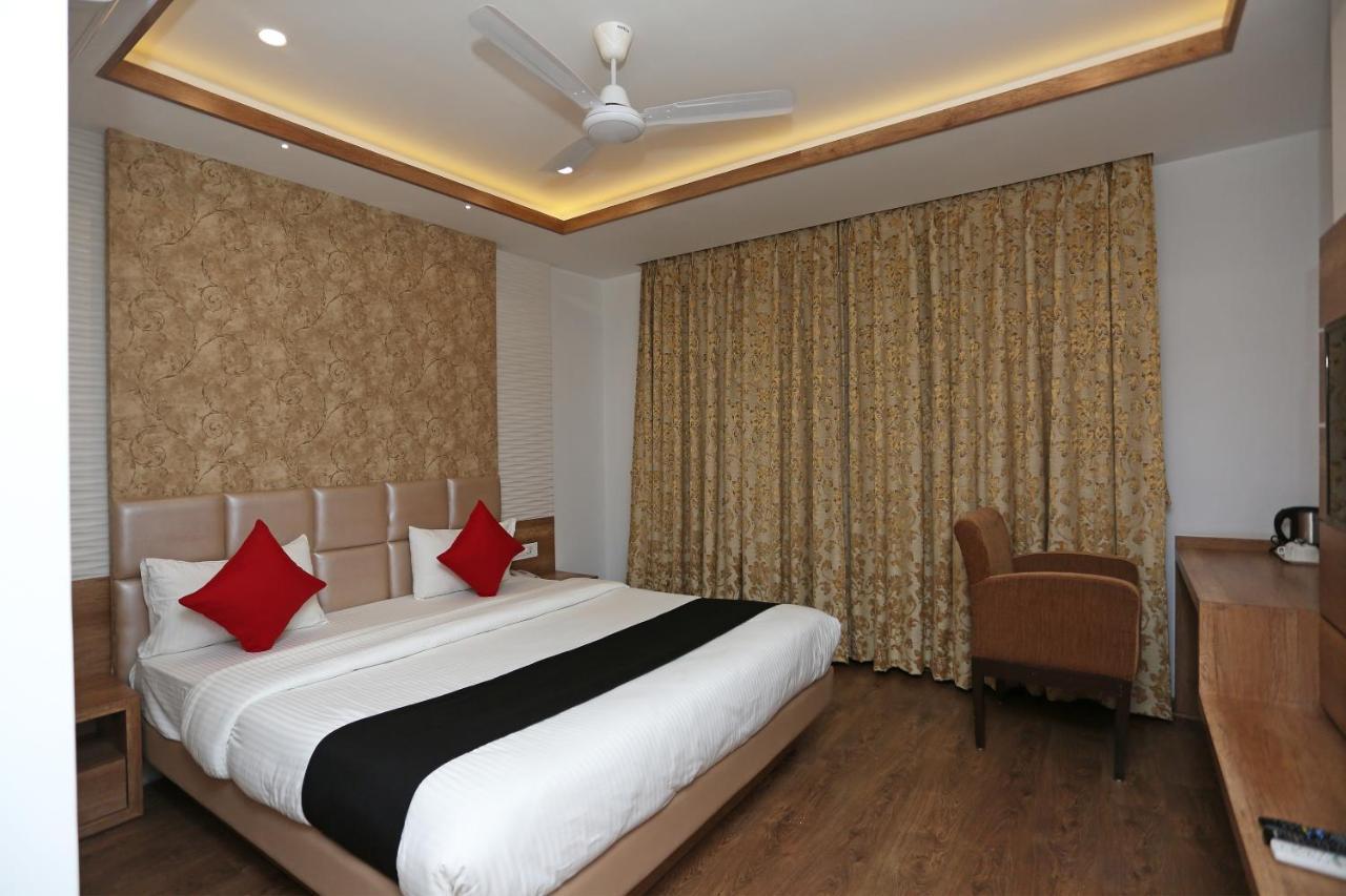 Hotel Yelchiko Варанаси Экстерьер фото